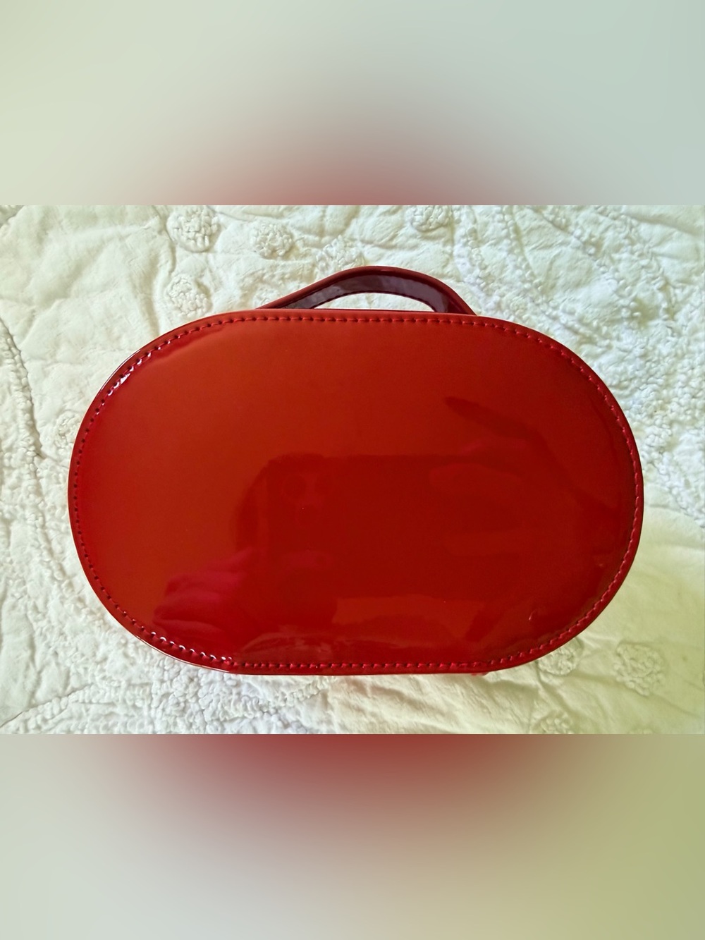 NEW Dior Red Patent Pleather Cosmetic Pouch w Gold Tone Hardware & Red Interior - Picture 2 of 9